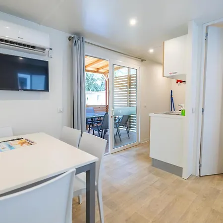 Small Camp Baia Domizia Kr Vip Full Service Exterior foto