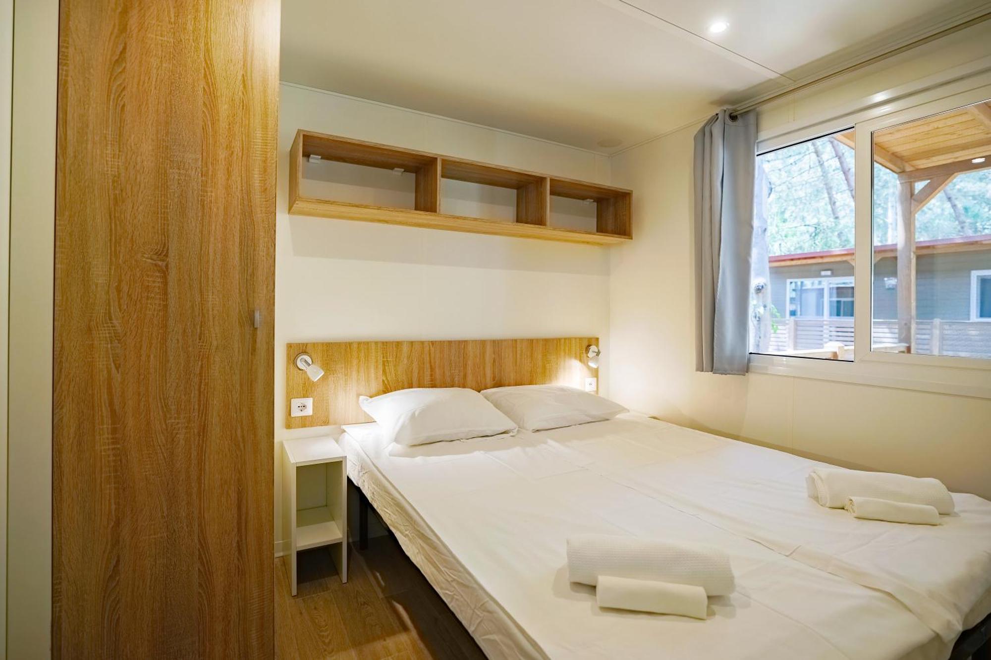 Small Camp Kr Vip Full Service *