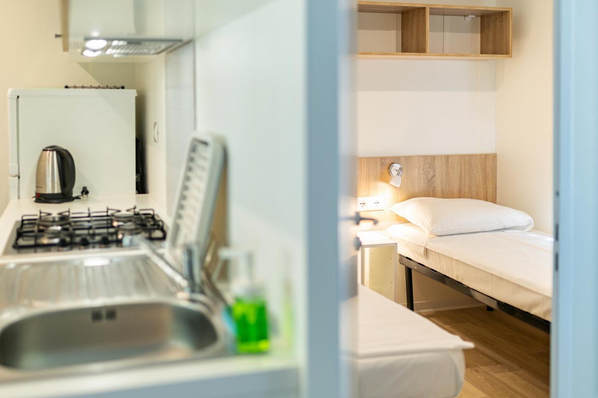 Small Camp Kr Vip Full Service Campsite Baia Domizia