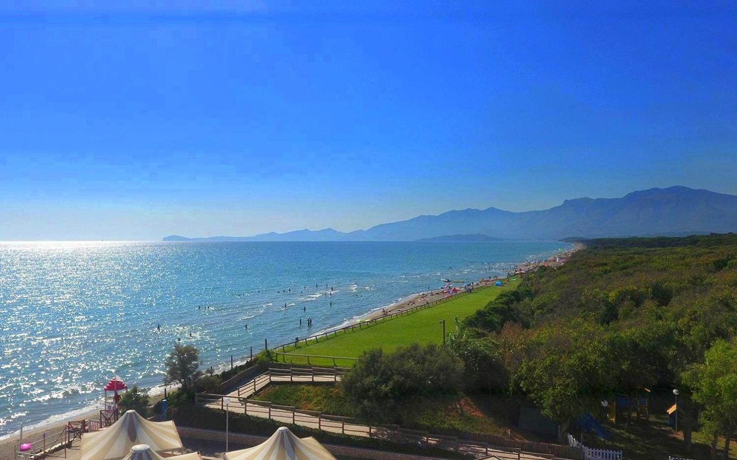 Small Camp Kr Vip Full Service * Baia Domizia